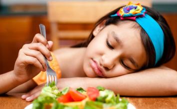 小孩子厌食应该怎么办